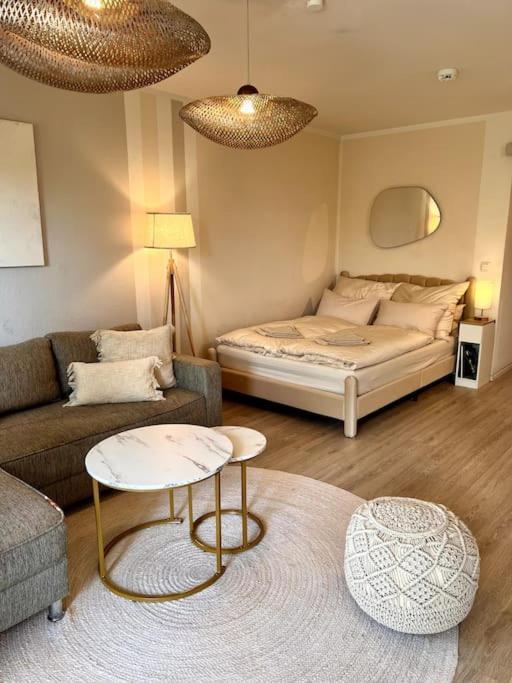 Stylish Studio Apartment With Beautiful Balcony Ingolstadt Esterno foto