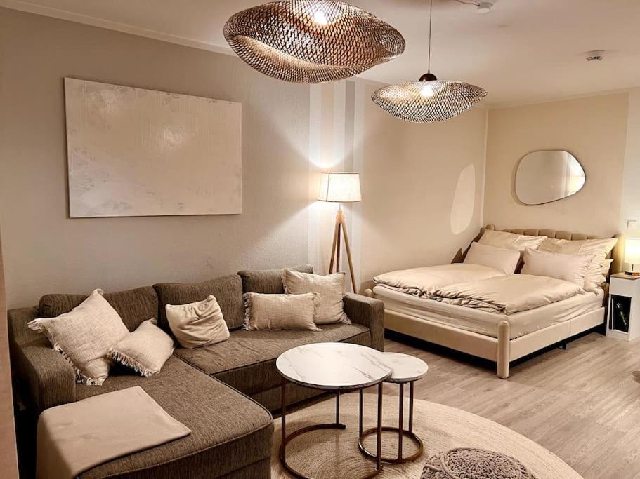 Stylish Studio Apartment With Beautiful Balcony Ingolstadt Esterno foto